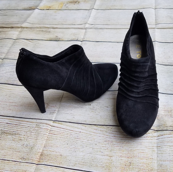 Me too black suede labella14 booties sz 8 - Picture 2 of 8